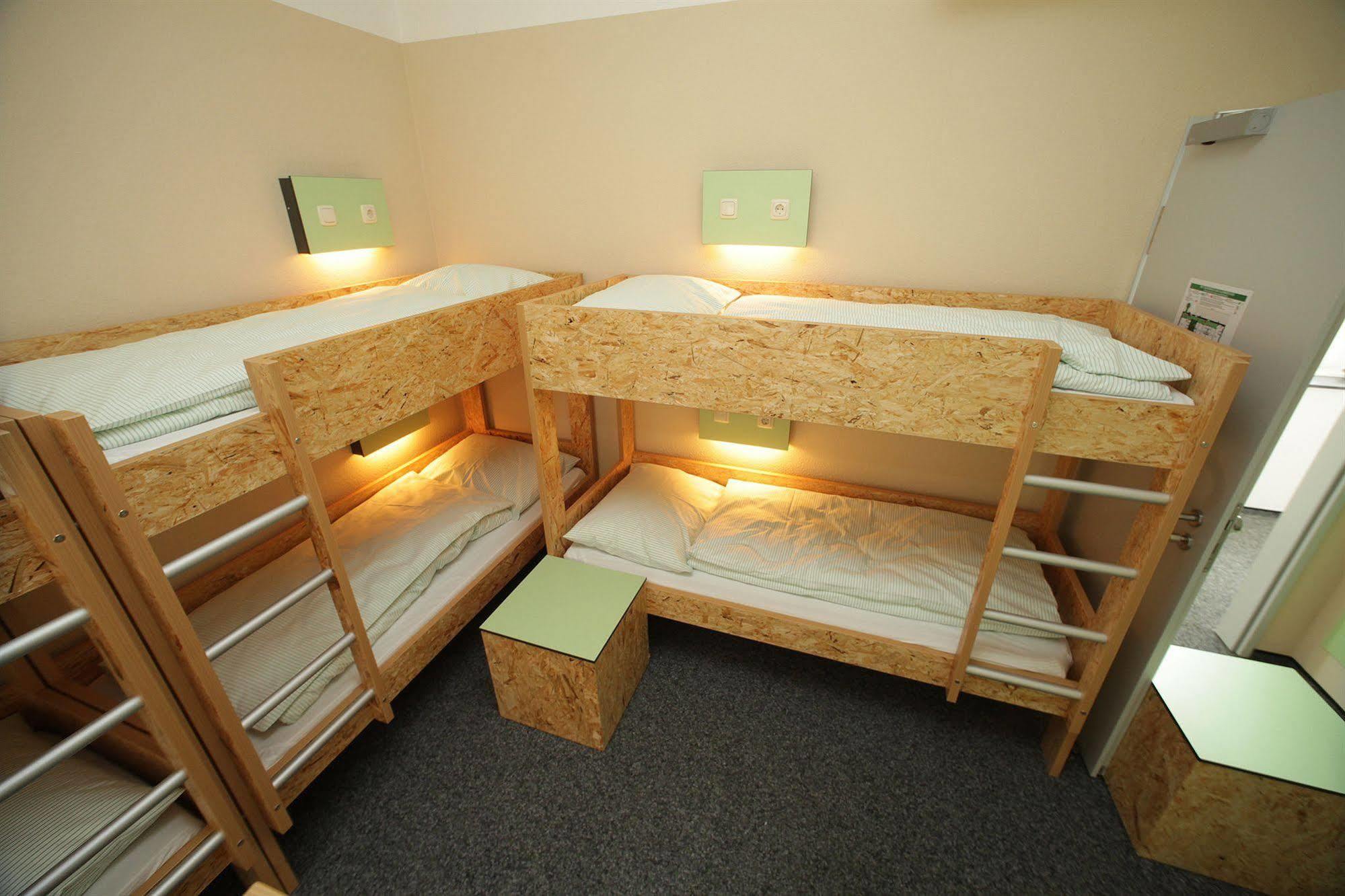 Pathpoint Cologne - Backpacker Hostel Экстерьер фото